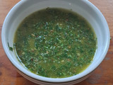 Marinada de cilantro y aceite de oliva para cualquier proteína