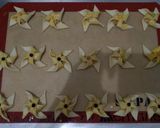 Foto langkah ke 6 dari resep Grem (pastry isi kacang).