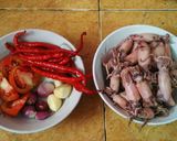 Foto langkah ke 1 dari resep Cumi asin balado.