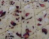 A picture of step 4 of Sitafal halva.
