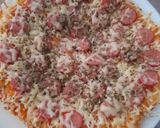 Foto langkah ke 3 dari resep Pizza sosis simple enak mantap.