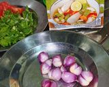 Foto langkah ke 1 dari resep Sup ayam Thailand.