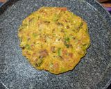 A picture of step 5 of Oats chila.
