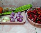 Foto langkah ke 1 dari resep Sambel bawang petai.