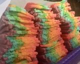 Foto langkah ke 8 dari resep Rainbow roll cake🌈.