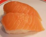 Фото кроку 4 до Суші Темарі з лососем / Salmon Temari Sushi.