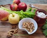 Foto del paso 4 de la receta: Ensalada de apio, manzana y nueces