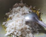 A picture of step 4 of Batata Poha.