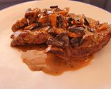 Foto del paso 3 de la receta: Filete de ternera en salsa cremosa de champiñones y gorgonzola