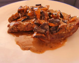 Foto del paso 3 de la receta: Filete de ternera en salsa cremosa de champiñones y gorgonzola
