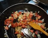Foto del paso 4 de la receta: Enfrijoladas con chorizo y cebolla