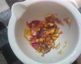 A picture of step 2 of Rose tea.