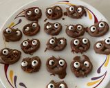 A picture of step 1 of Scary pretzels.