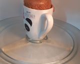 Foto del paso 3 de la receta: Bizcochuelo en taza de chocolate y dulce de leche
