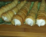 A picture of step 4 of Cream rolls.