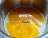 A picture of step 1 of Haldi ka Doodh.