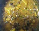 A picture of step 2 of Mix vegetable paratha.