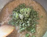 A picture of step 2 of Pea risotto.