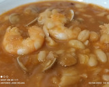 Foto del paso 11 de la receta: Judías blancas con langostinos y chirlas enfadadas