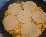 Foto langkah ke 1 dari resep Pizza roti tawar.