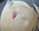 Hình bước làm 3 của món Bánh hotdog kiểu Việt