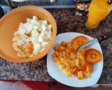 Foto del paso 1 de la receta: Ensalada de frutas de estación con pera