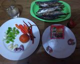 Foto langkah ke 1 dari resep Sambal Ikan Keranjang.
