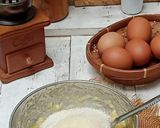 Foto langkah ke 2 dari resep Bolu Kukus Pisang Coklat No Mixer.