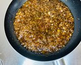 Hình bước làm 3 của món Sườn cừu áp chảo với giấm balsamic
