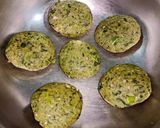 A picture of step 4 of Methi Biscuit Bhakri.