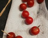 Une image de l'étape 1 de Tomates cerise aux sésame et caramel balsamique.
