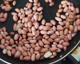 સીંગ ચીક્કી(Peanuts Chikki Recipe in Gujarati) રેસીપી સ્ટેપ1ફોટો