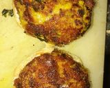 A picture of step 5 of Aloo tikki burgers.