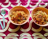 A picture of step 2 of Maggi Bhel.