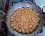 A picture of step 6 of Dahi Phulki Recipe with Homemade Phulkiyan/boondiyan.
