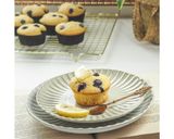 Foto langkah ke 5 dari resep Blueberry and Lemon Muffin.