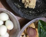 Foto langkah ke 1 dari resep Semur Tahu Telur.