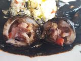 Chipirones rellenos en su tinta