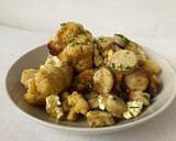 Foto del paso 7 de la receta: Coliflor al horno al curry con salchichas alemanas