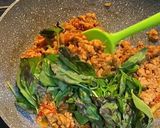 Foto langkah ke 4 dari resep Chicken Thai Basil with Sunnyside Egg🍳.