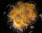 A picture of step 3 of Crispy Pyaz Pakora.