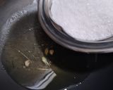 A picture of step 5 of Suji katli halwa.
