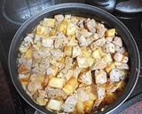 Foto del paso 6 de la receta: Cochino frito con papas y champiñones
