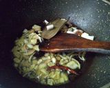 A picture of step 8 of Chicken malai curry.