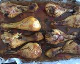 Foto del paso 4 de la receta: Pollo al horno sobre cama de patatas