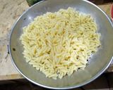 A picture of step 1 of Chicken spicy pasta.