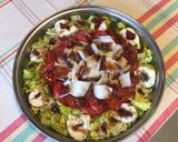 Une image de l'étape 6 de Salade composée : sucrine endives tomates bœuf séché et mozzarella di buffala.