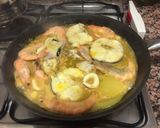 Foto del paso 7 de la receta Merluza con patatas langostinos y calamares