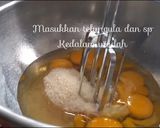 Foto langkah ke 2 dari resep Bolu Gaplek Saus Karamel ala Rianti Kitchen.