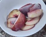 Une image de l'étape 2 de Glace au nectarine.